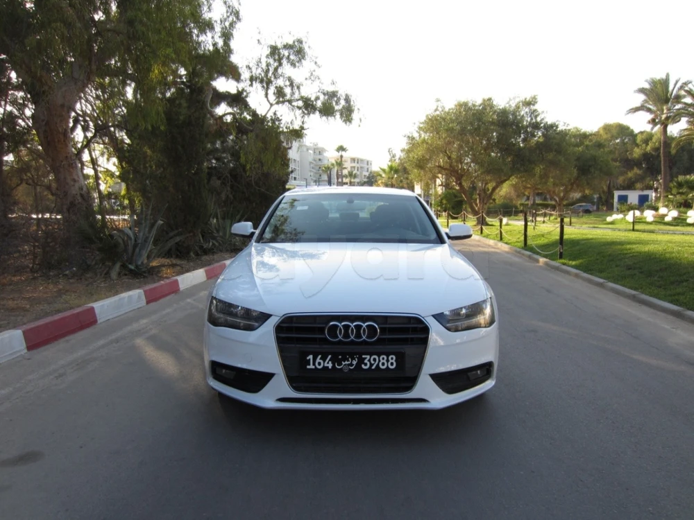 Carte voiture Audi A4