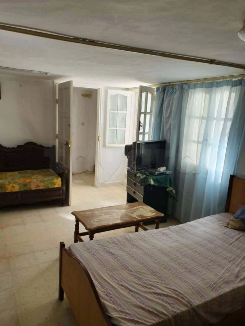 Location studio meublé à ennasr2 - Aanzicht 3