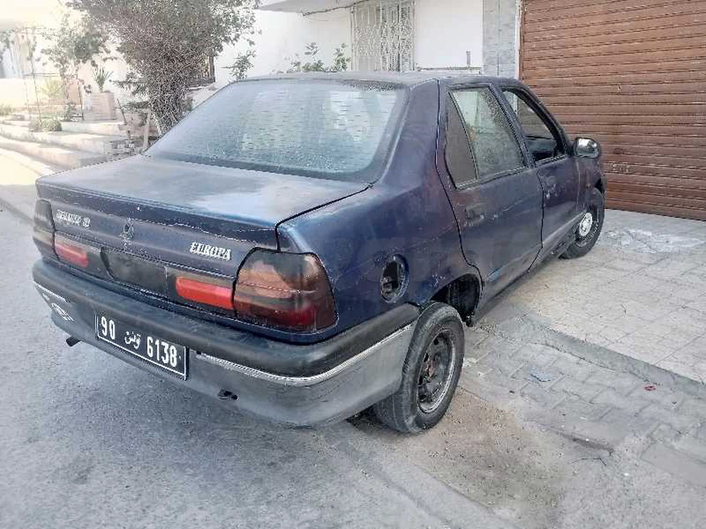 Renault 19