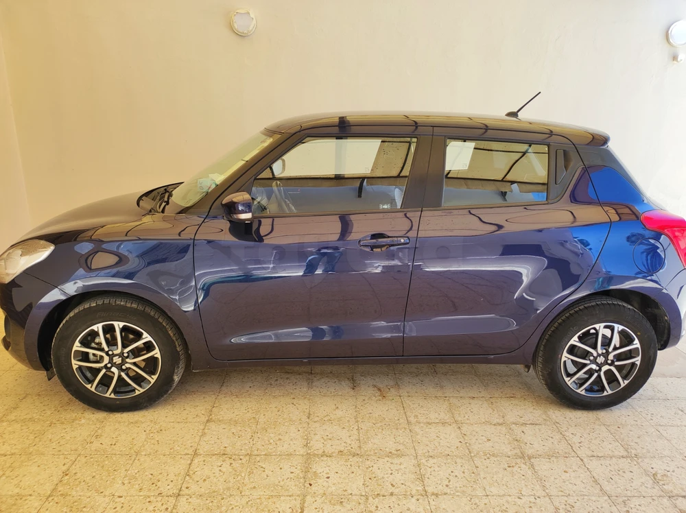 Carte voiture Suzuki Swift