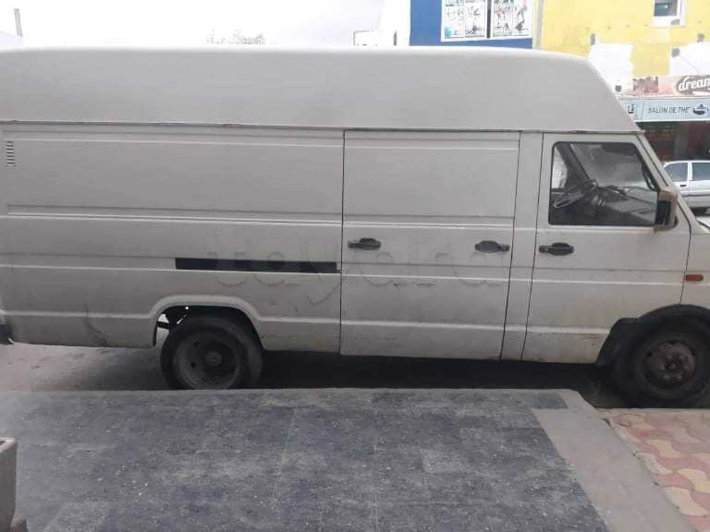 Carte voiture IVECO Daily