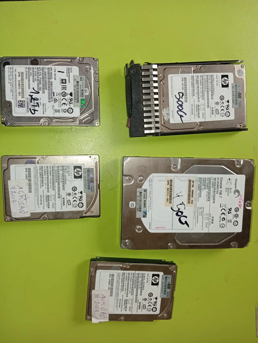 Grand Stock Disques Durs Serveur SAS (2.5" & 3.5") / Vente à la Pièce ou en Quantité / HP, Dell, IBM