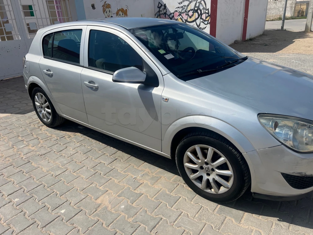 Carte voiture Opel Astra