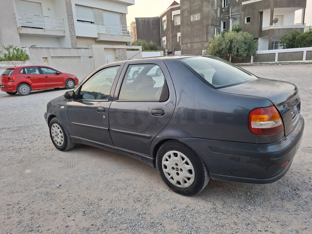 Carte voiture Fiat Siena