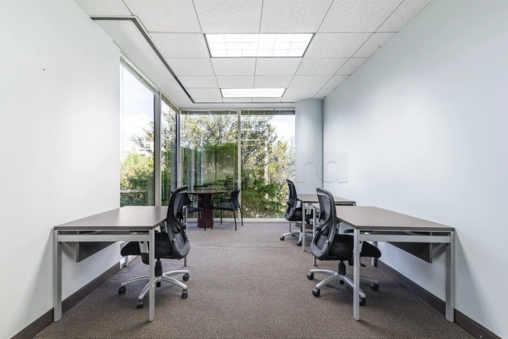 Espace de bureau privé pour 3 personnes à TUNIS, Carthage