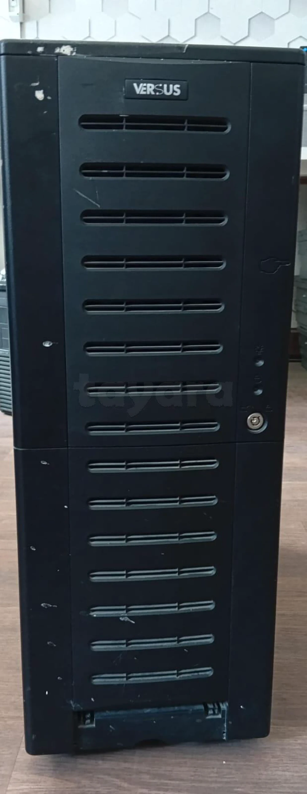 Serveur VERSUS Net Pro (Intel Xeon / 16GB RAM / 1TB)