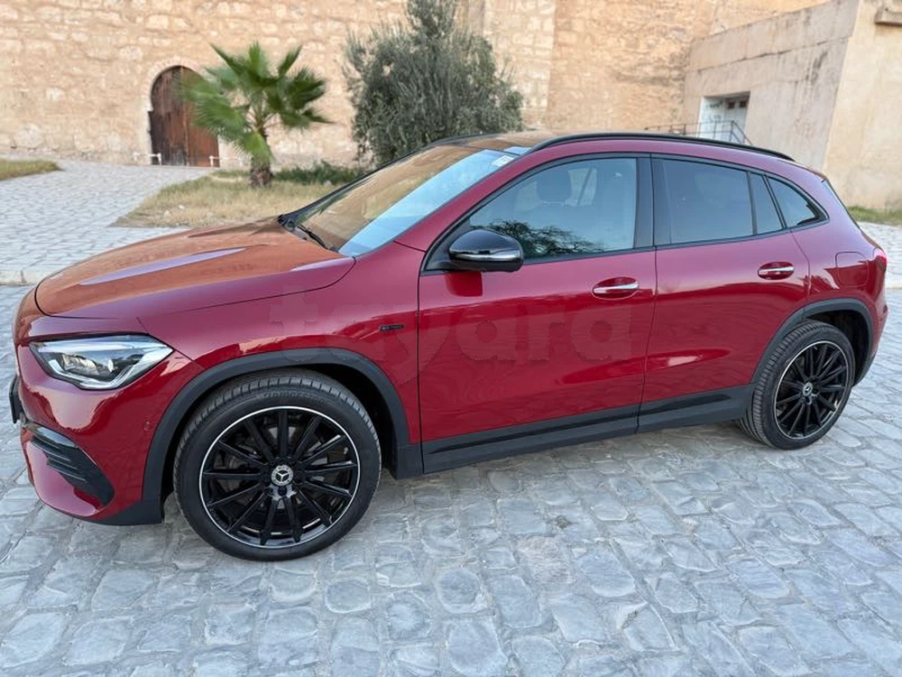 Carte voiture Mercedes-Benz Classe GLA