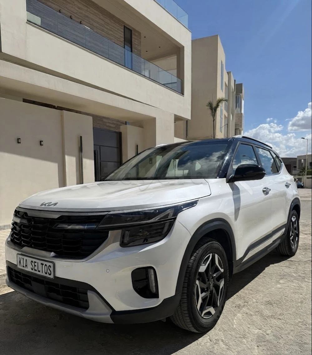 Kia Seltos TOIT PANORAMIQUE + FULL OPTIONS + GARANTIE + 20M KM
