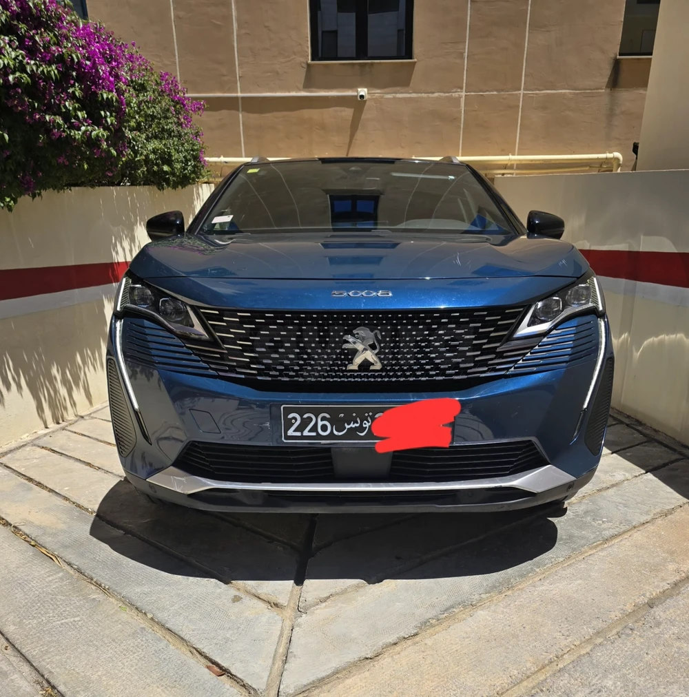Carte voiture Peugeot 5008