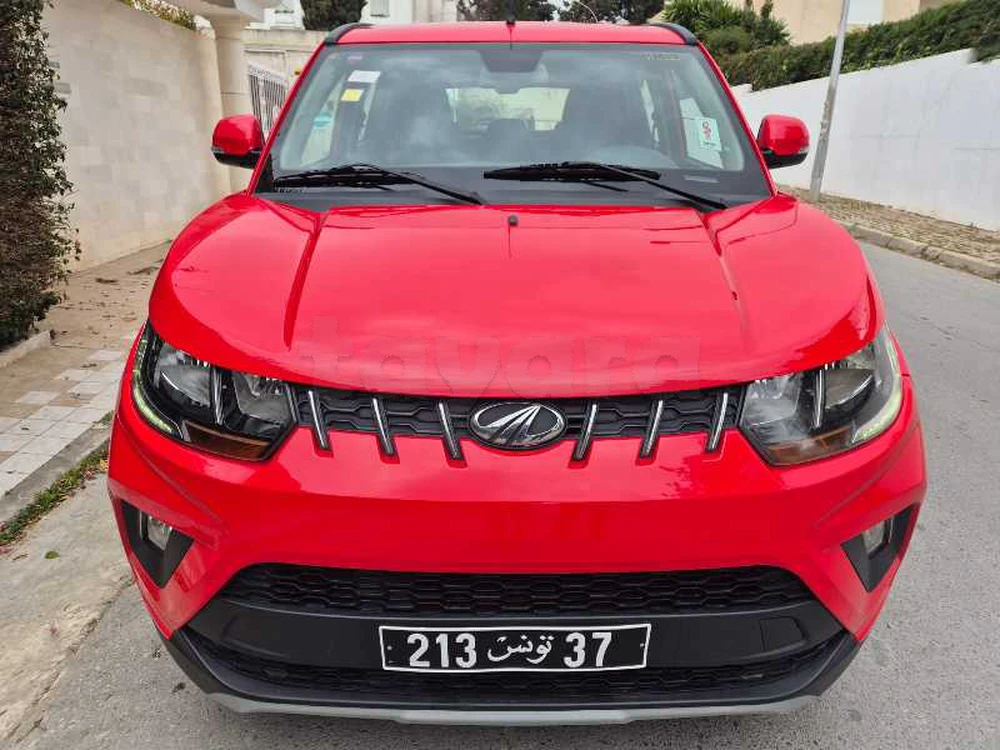 Carte voiture Mahindra Hover