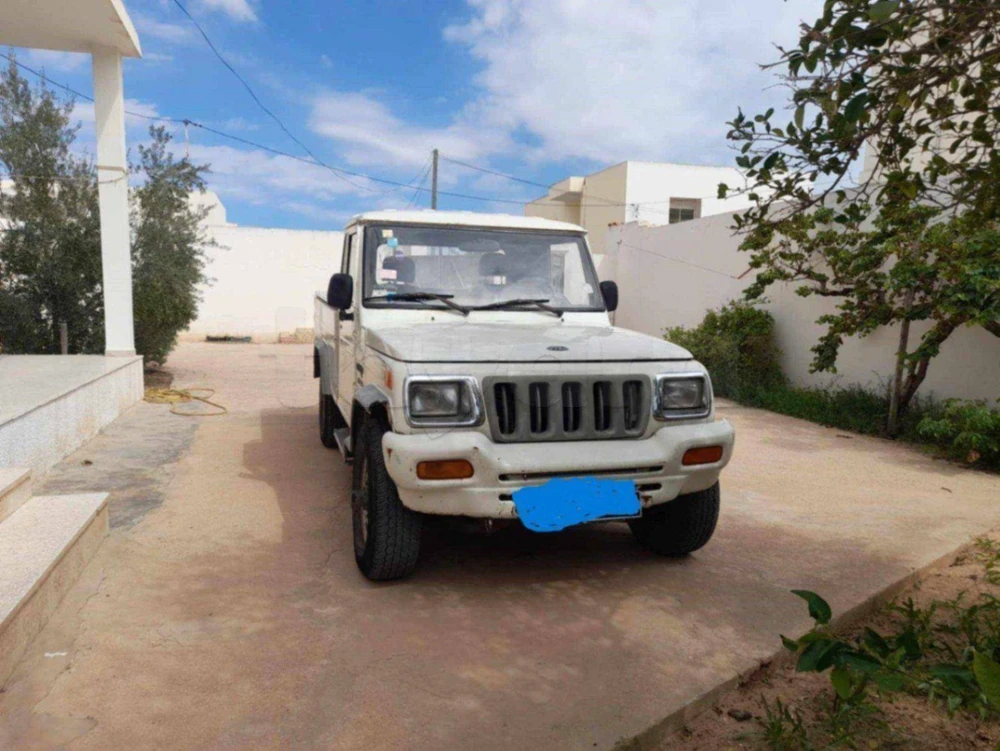 Carte voiture Mahindra Hover