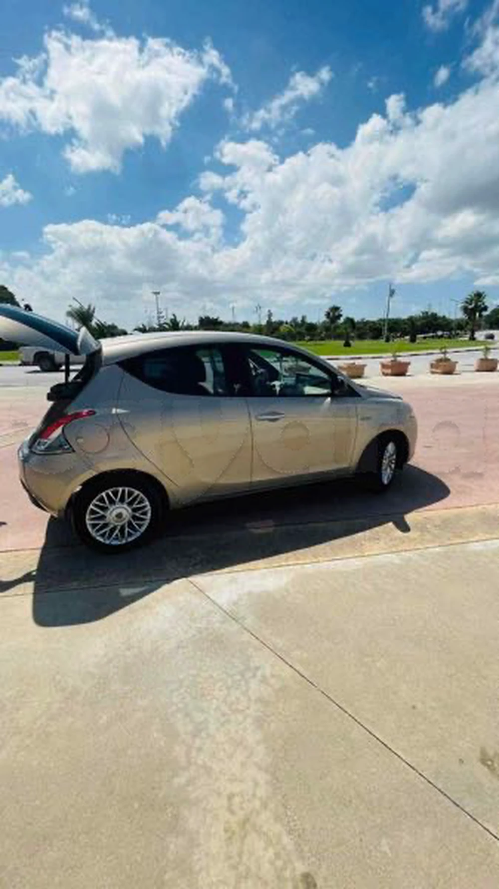 Lancia Ypsilon