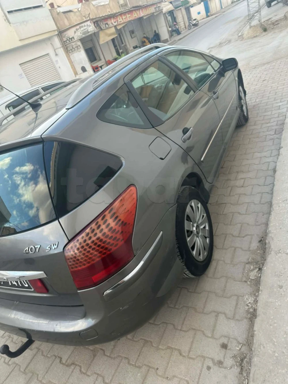 Peugeot 407