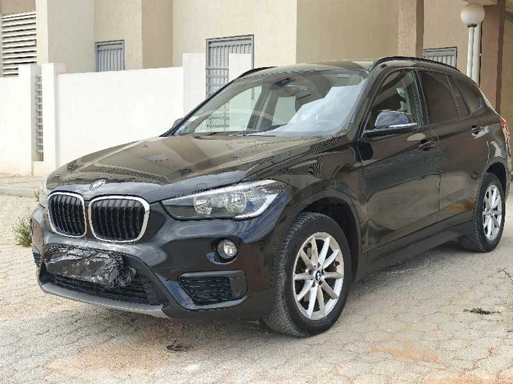 Carte voiture BMW X1