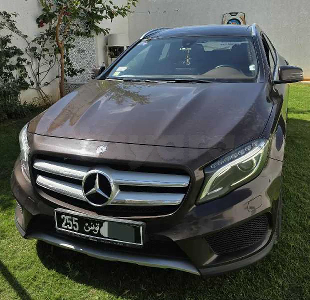 Carte voiture Mercedes-Benz Classe GLA