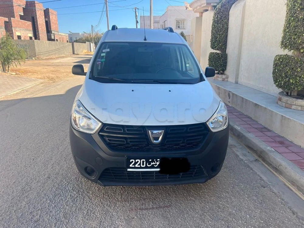 Carte voiture Dacia Dokker