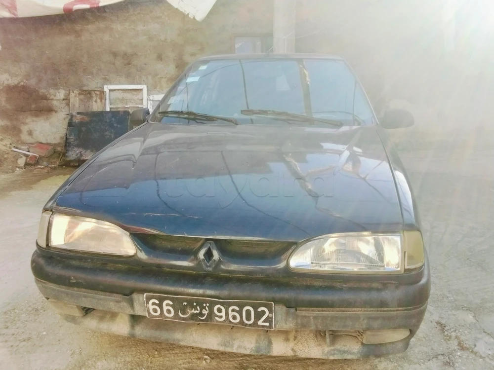 Carte voiture Renault R19