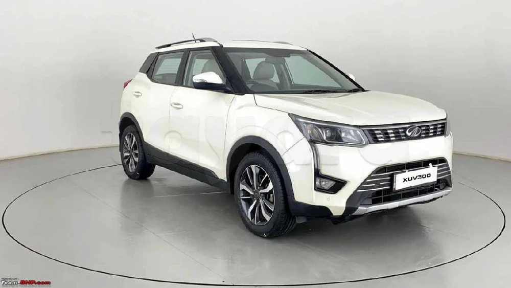 Carte voiture Mahindra Hover