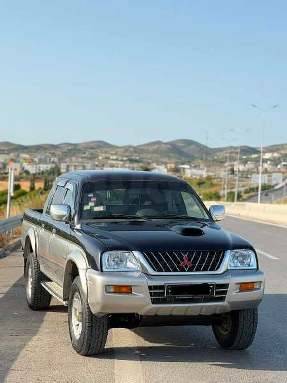 Carte voiture Mitsubishi L200