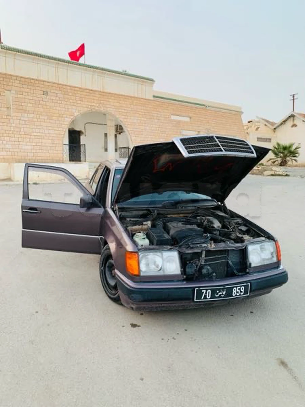 Mercedes-Benz 250