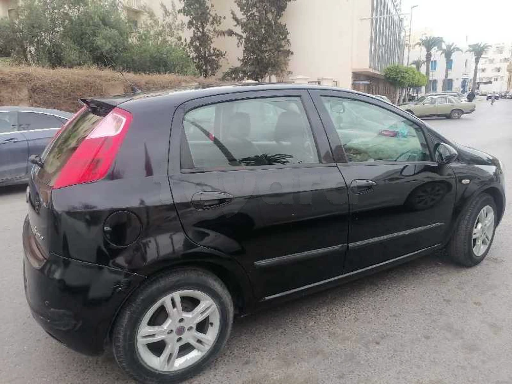 Carte voiture Fiat Grande Punto