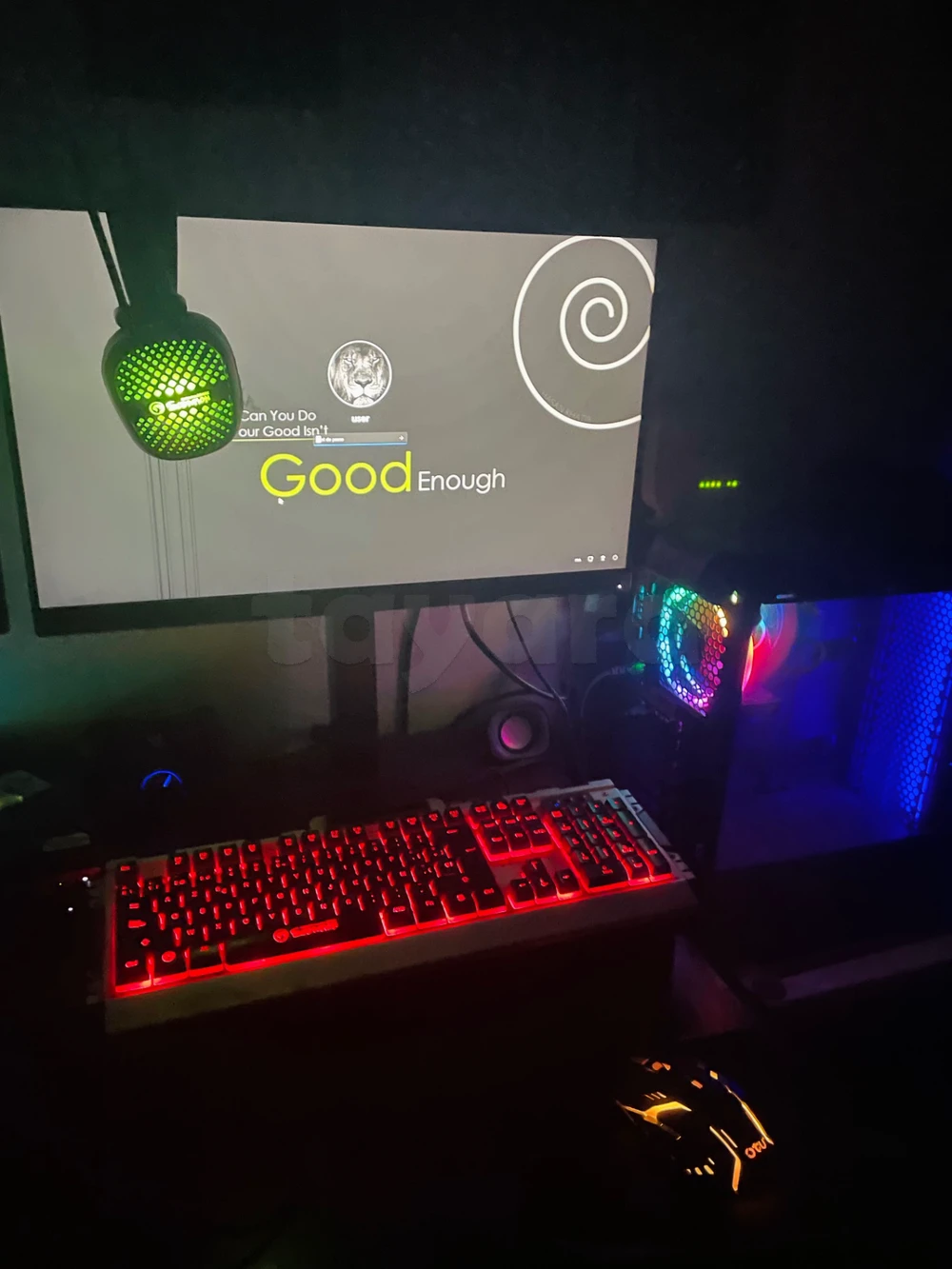Pack PC Complet Gamer & Bureautique - i5 10th / 8GB / SSD / Écran Redragon + Full Setup Marvo