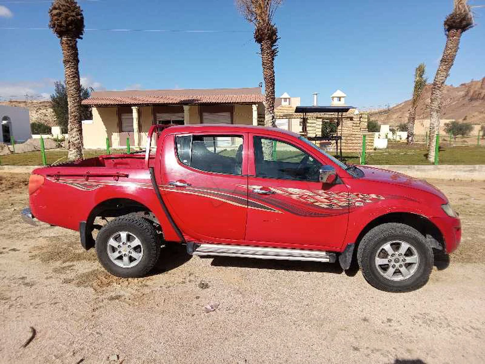 Mitsubishi L200