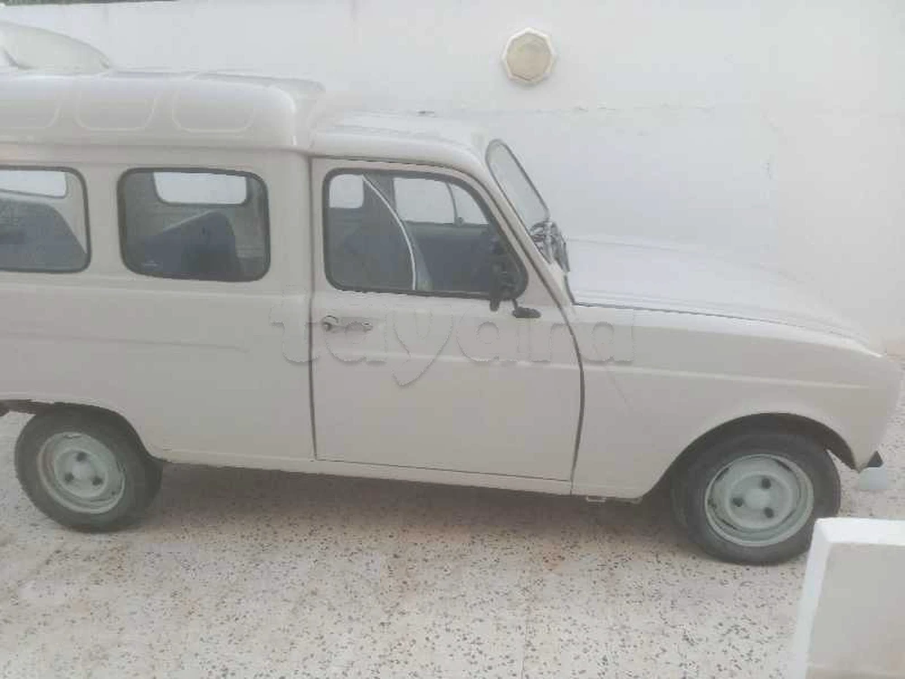 Renault R4