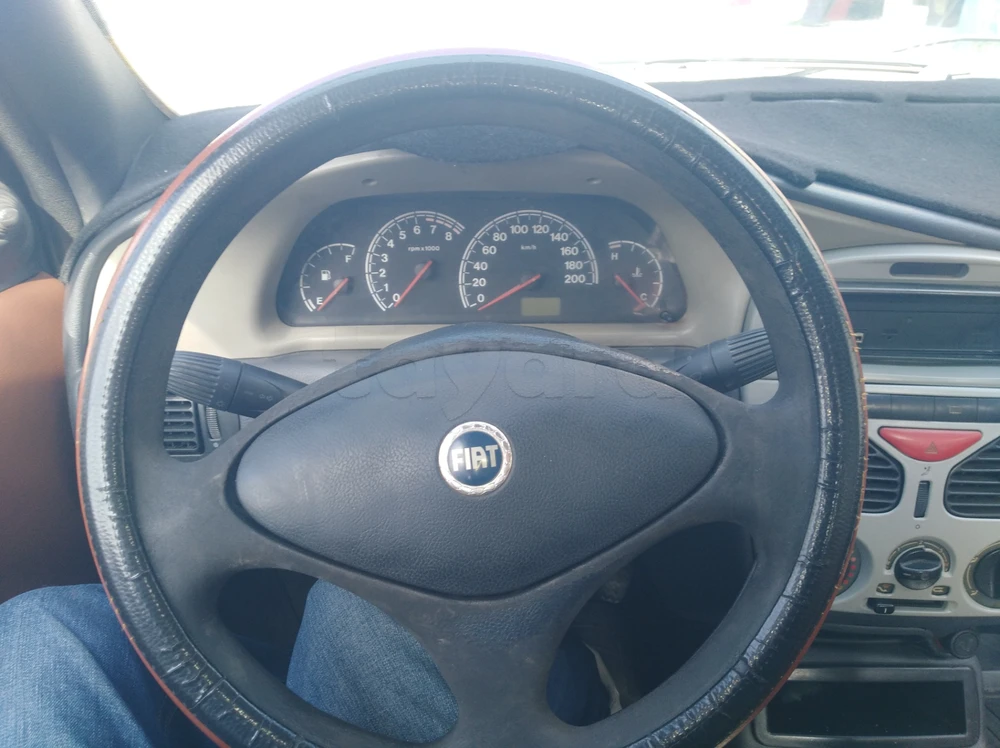 Carte voiture Fiat Siena