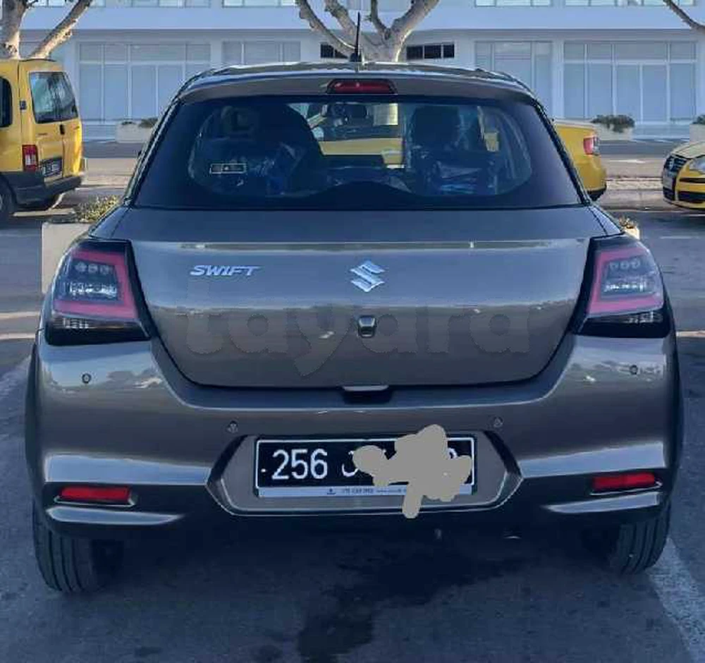 Carte voiture Suzuki Swift