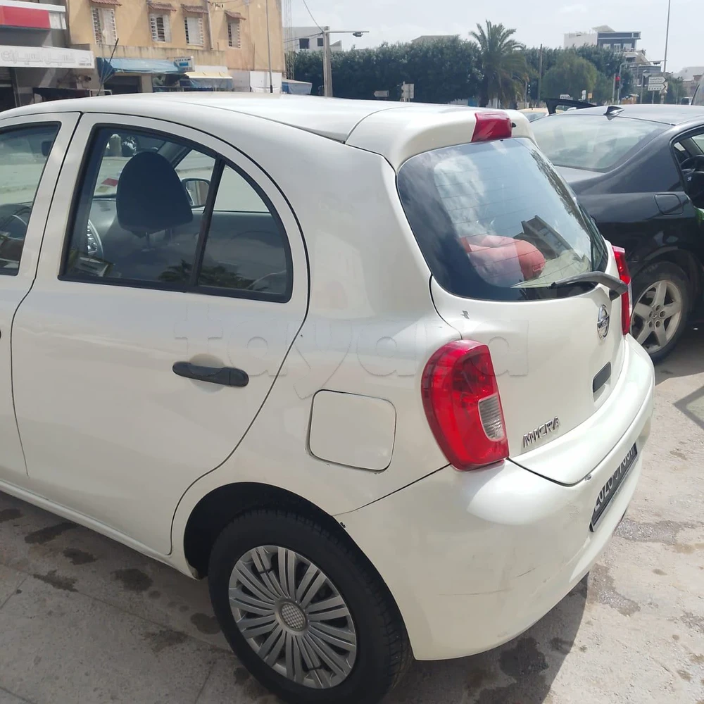 Carte voiture Nissan Micra