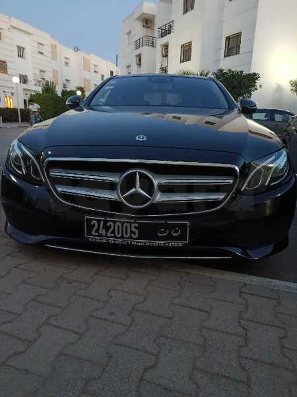 Mercedes-Benz 220