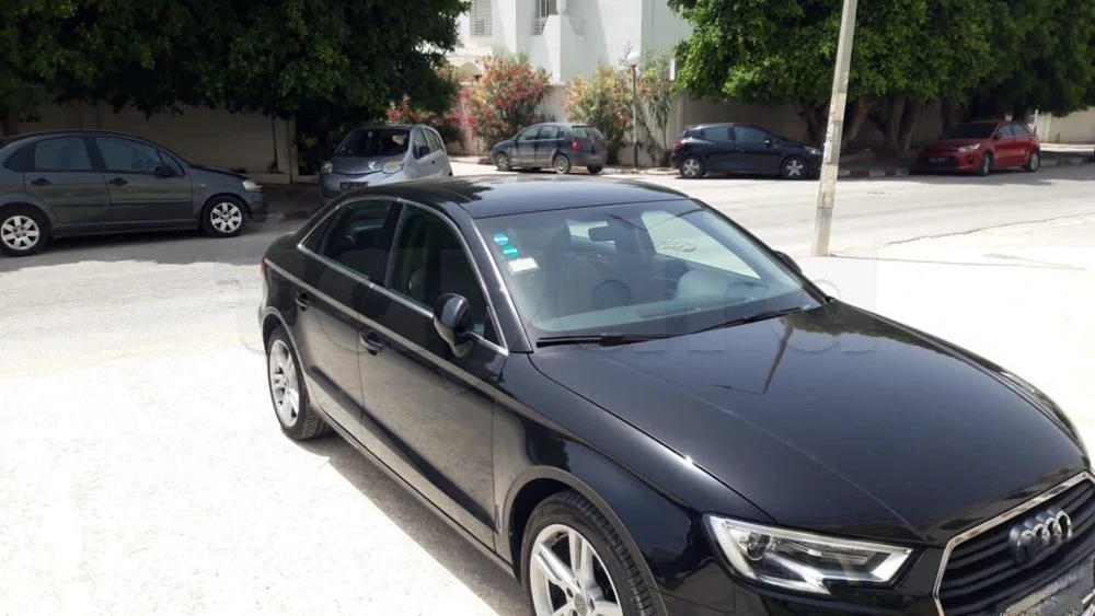 Carte voiture Audi A4