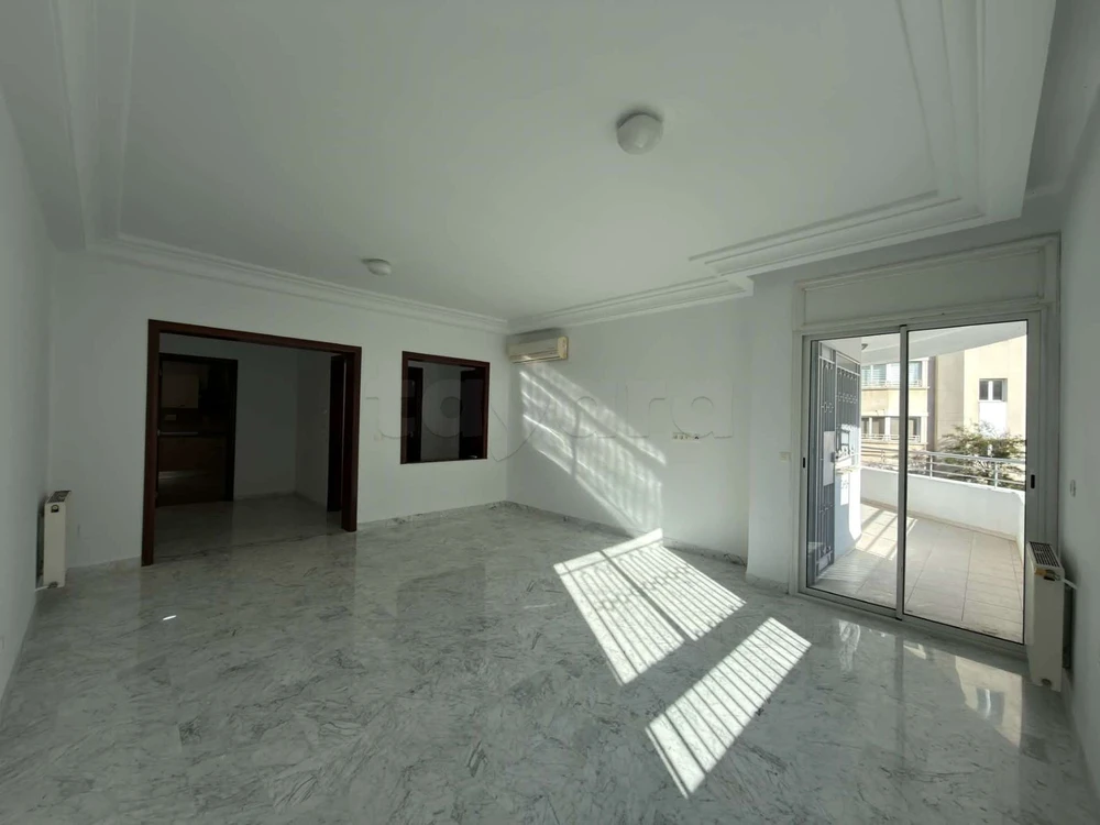 Appart S+3 haut standing avec terrasse au Lac 2