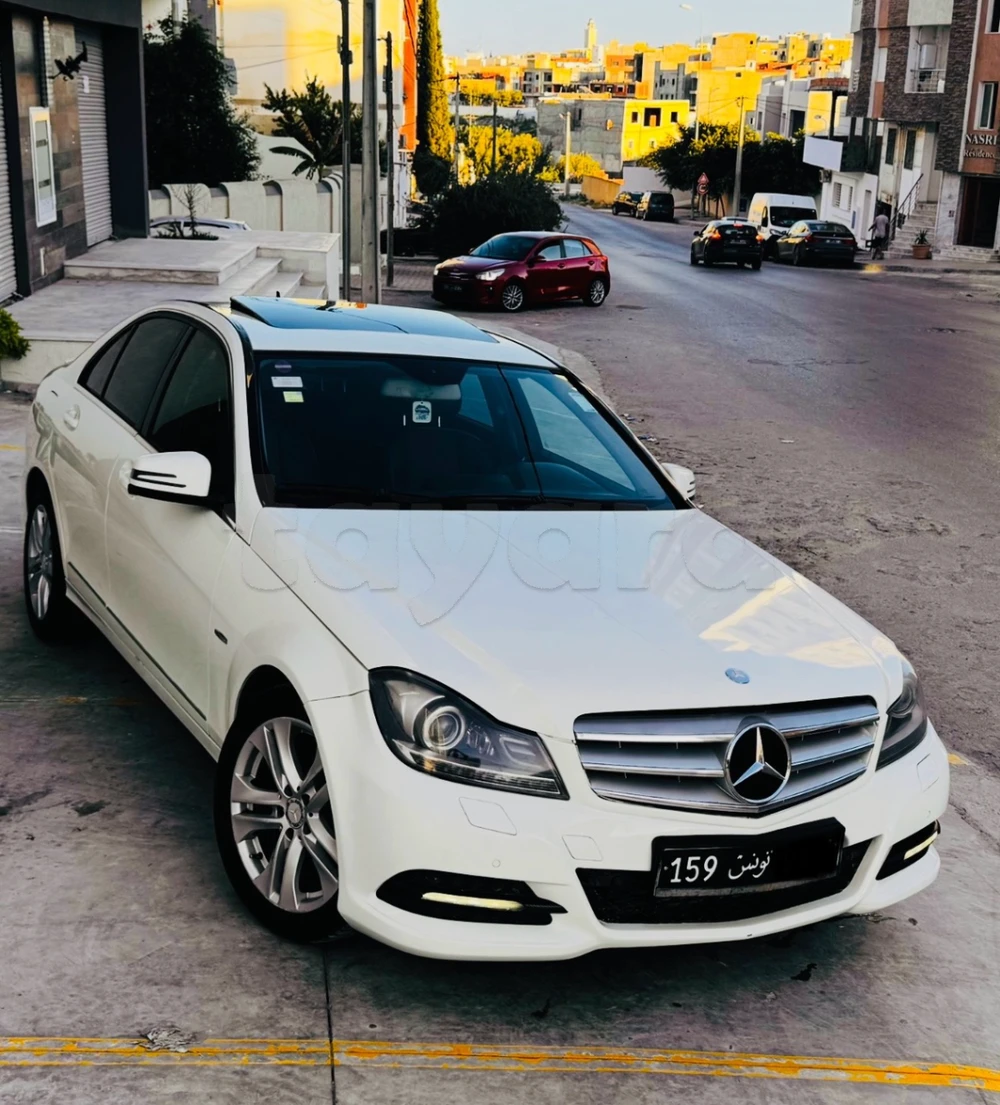 Carte voiture Mercedes-Benz Classe C