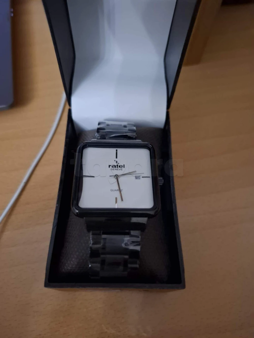 Montre Ratel Jamais porté à 160 Dinars