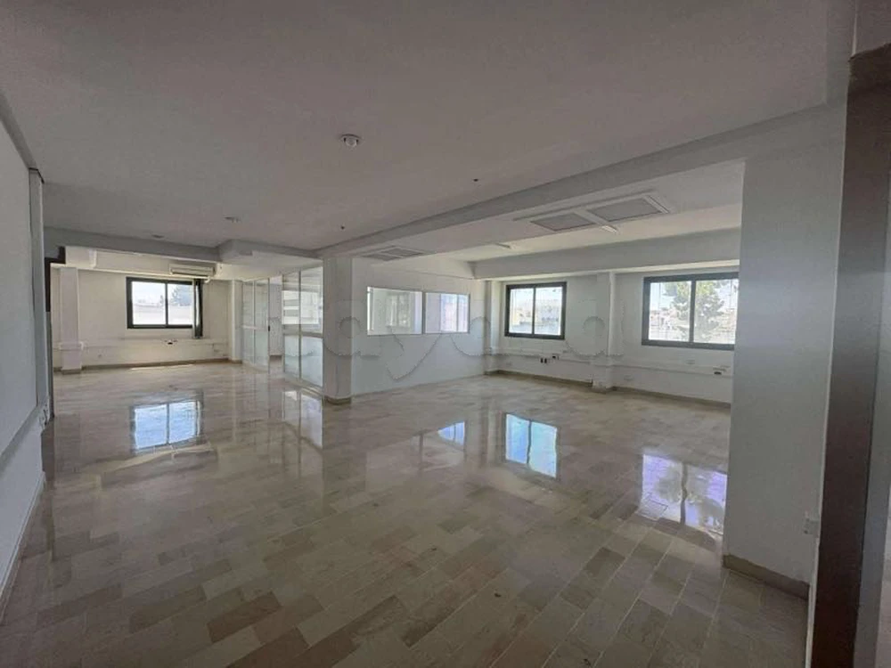 📍 MONPLAISIR : BUREAU DE 320 m² À LOUER
