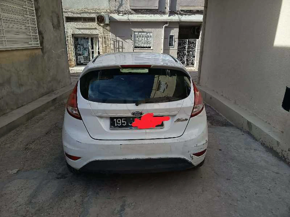 Carte voiture Ford Fiesta