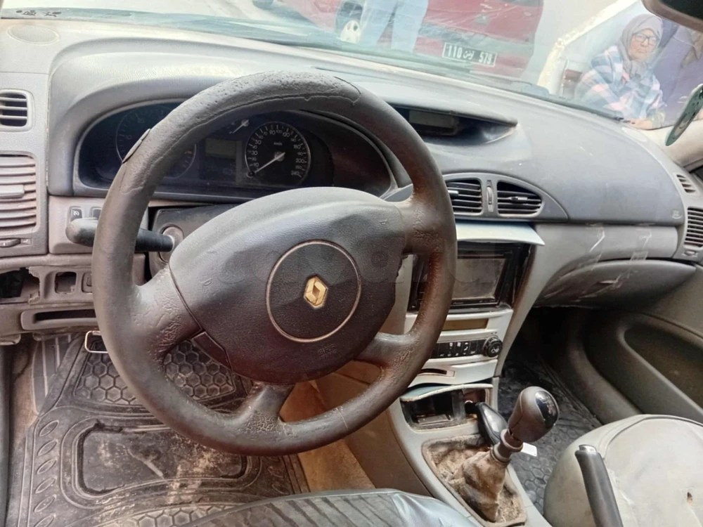 Carte voiture Renault Logan