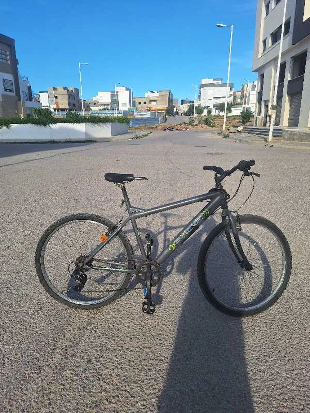 بسكلات للبيع