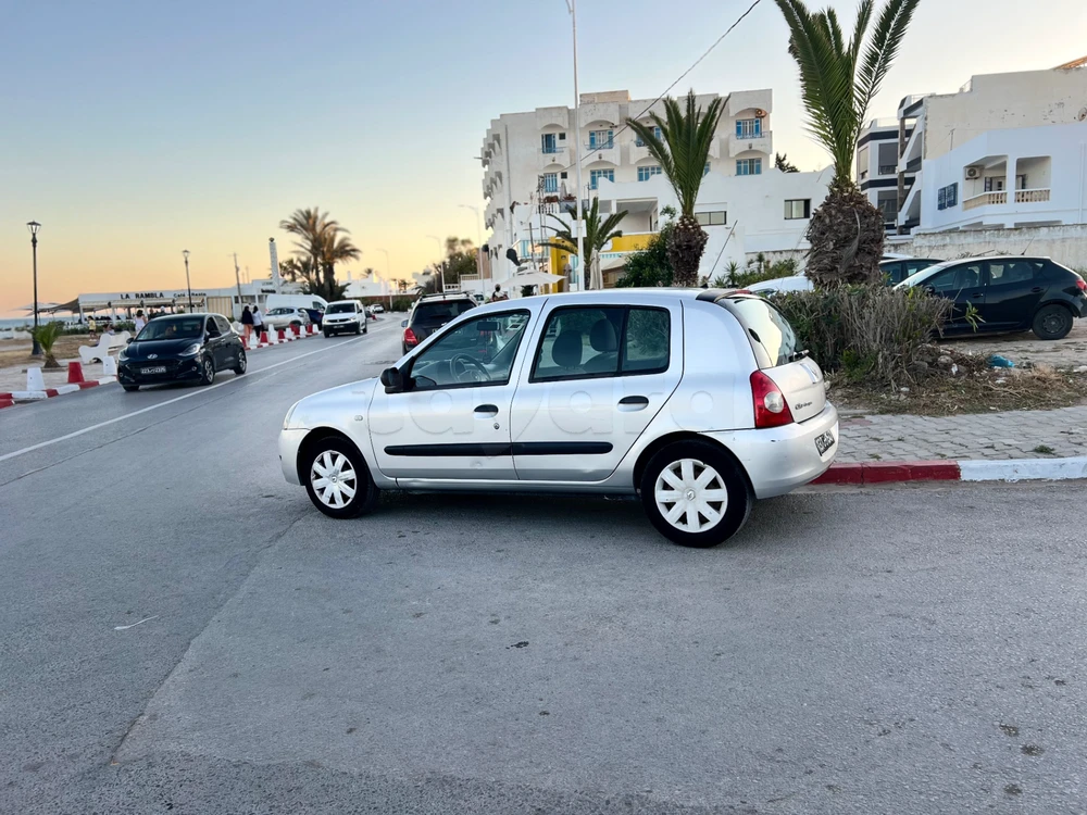 Carte voiture Renault Clio