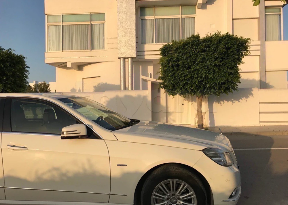 Carte voiture Mercedes-Benz Classe E