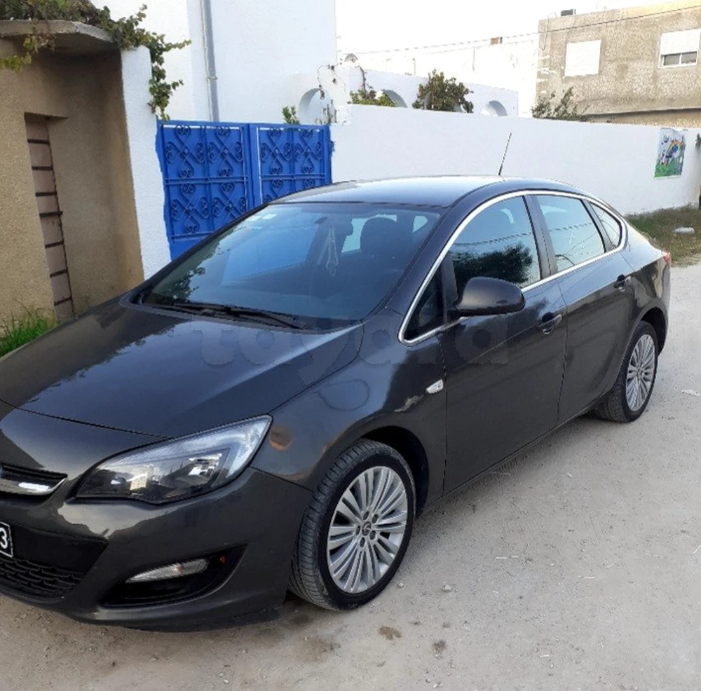 Carte voiture Opel Astra