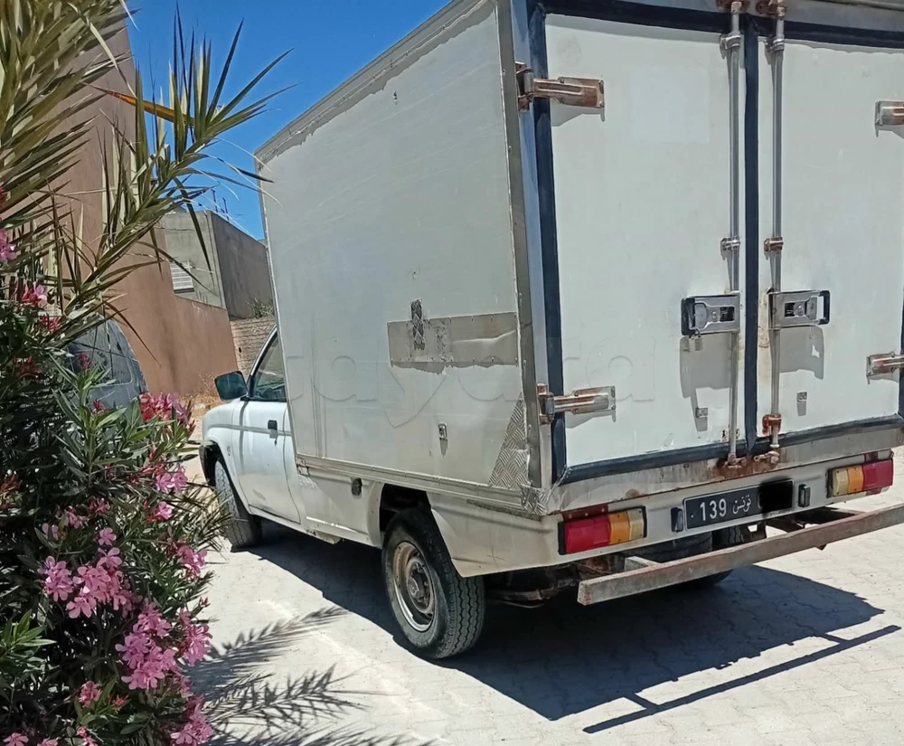 Carte voiture Mitsubishi L200