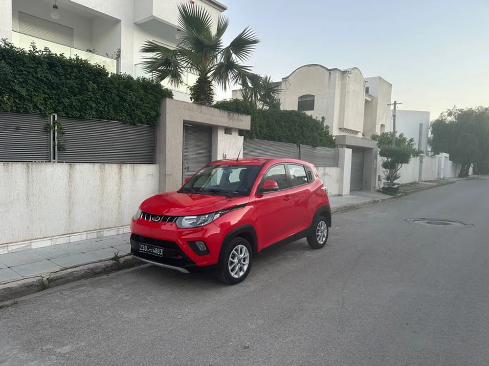 Carte voiture Mahindra Hover