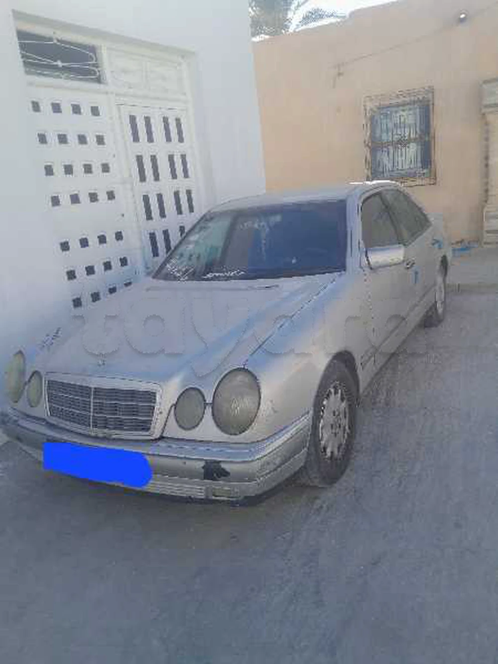 Mercedes-Benz 220