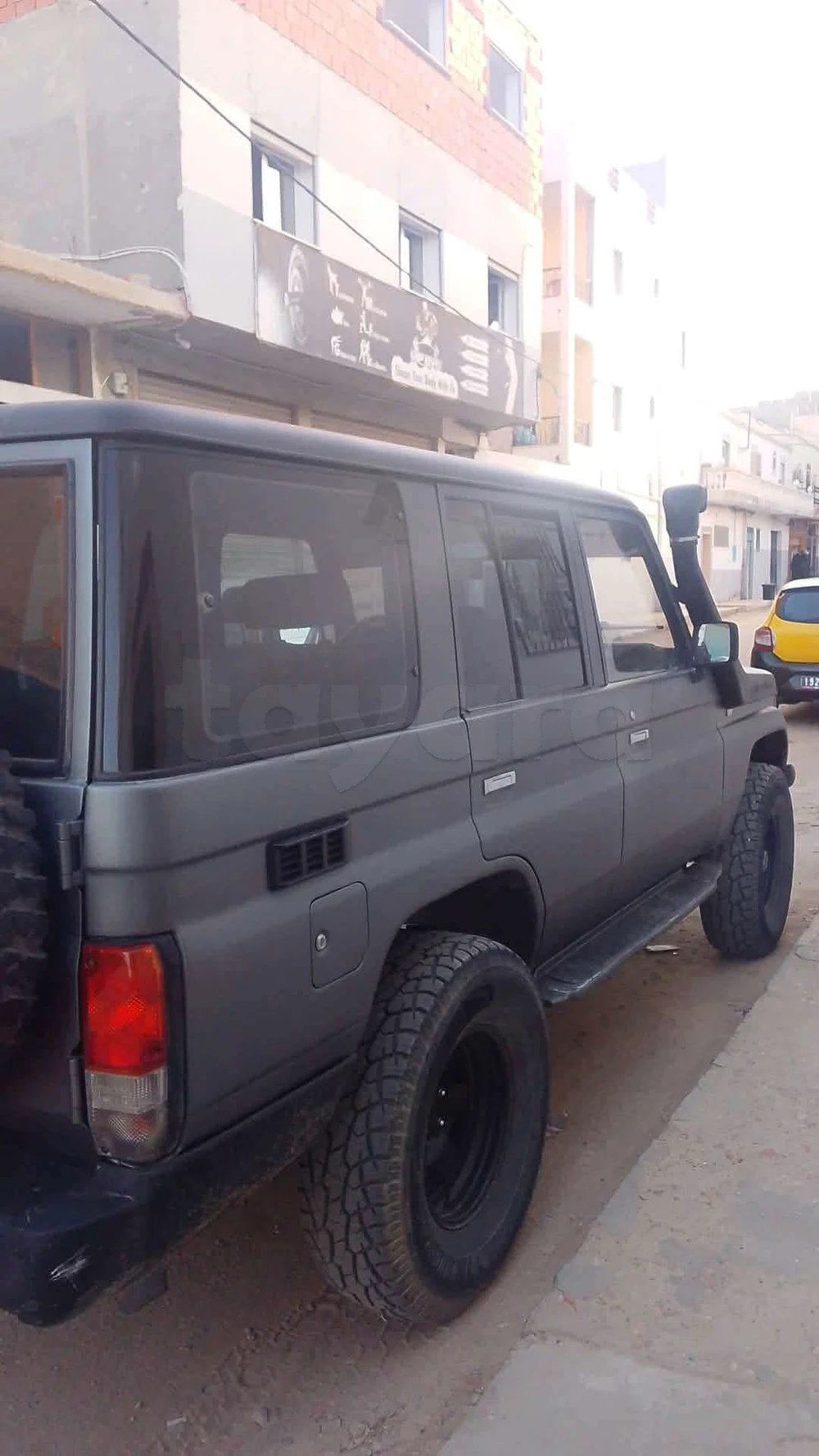 Toyota Land Cruiser