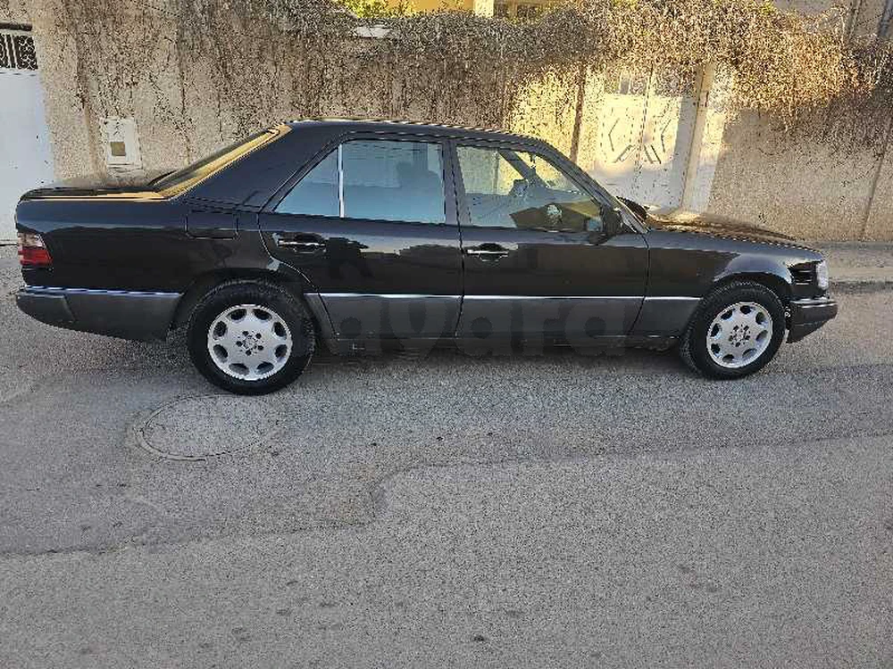 Mercedes-Benz 250