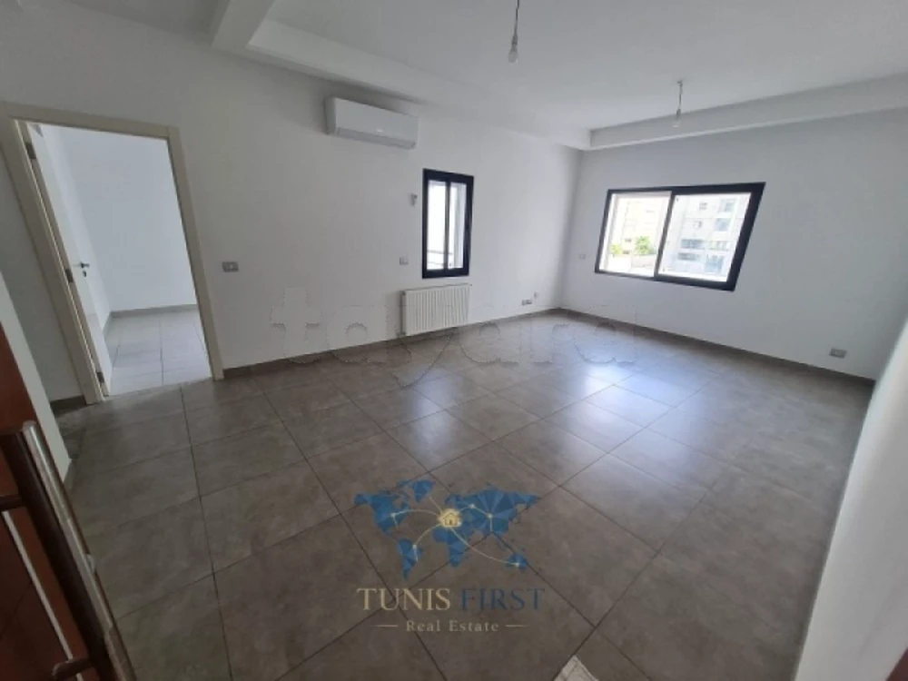 A Vendre S+4 aux Jardins de Carthage