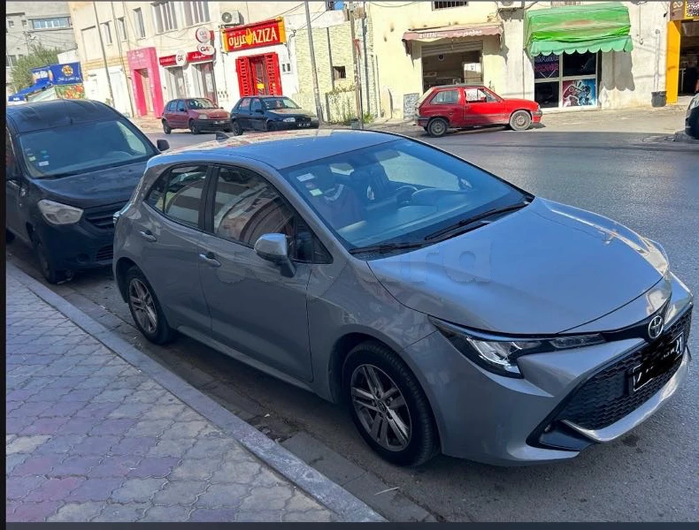 Carte voiture Toyota Corolla